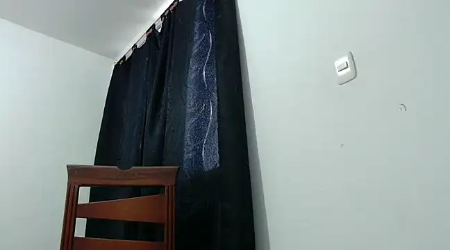 Snapshot of nicolle_milf1978 chatting on January 30, 2025, 11:33 am nicolle milf1978 online show from January 30, 2025, 11:33 am