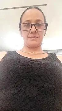 Snapshot of nicolle_milf1978 chatting on October 6, 2025, 10:40 pm nicolle milf1978 online show from October 6, 2025, 10:40 pm