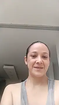 Snapshot of nicolle_milf1978 chatting on October 16, 2025, 1:01 pm nicolle milf1978 online show from October 16, 2025, 1:01 pm