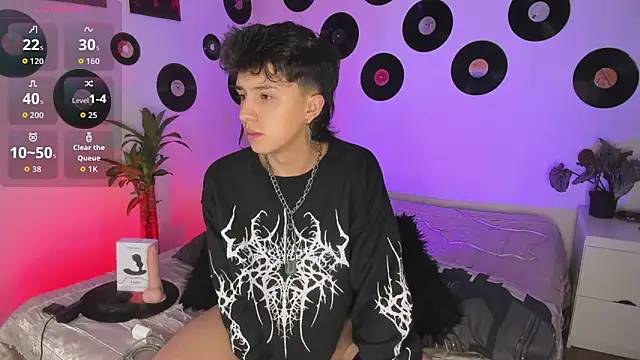 juandaaap online show from February 12, 2026, 4:18 am