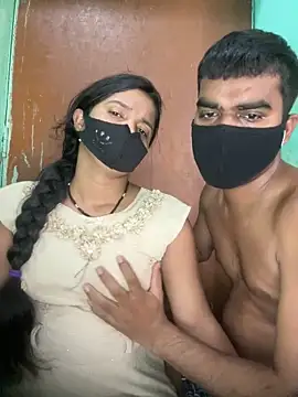 Suhani512 online show from May 13, 2026, 3:59 am