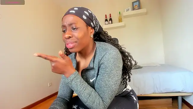 Snapshot of aafricaa chatting on February 26, 2025, 8:26 am aafricaa online show from February 26, 2025, 8:26 am