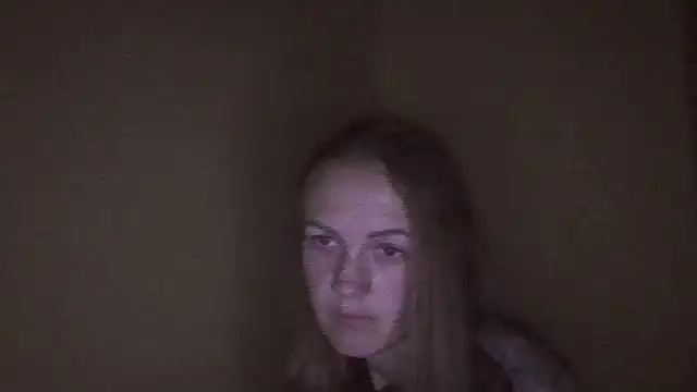 Snapshot of Milaniya261 chatting on October 6, 2025, 12:08 am Milaniya261 online show from October 6, 2025, 12:08 am