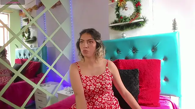 Annie  winter online show from December 15, 2024, 2:27 pm