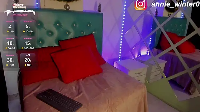 Annie  winter online show from December 26, 2024, 8:53 pm