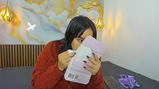 MelissaGilll online show from November 29, 2025, 2:20 pm