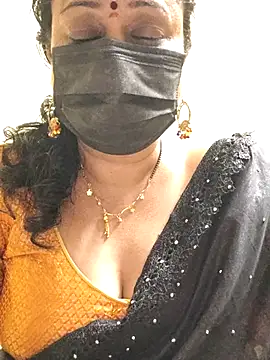 rekha naier online show from February 20, 2025, 3:23 am
