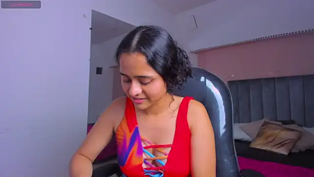 Giselle Roldan online show from July 11, 2026, 3:31 am