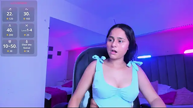 Giselle Roldan online show from July 16, 2026, 1:44 am
