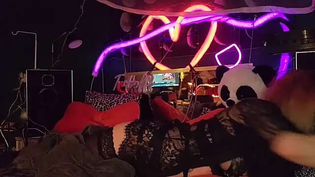 anonymouszN online show from February 5, 2025, 9:29 pm