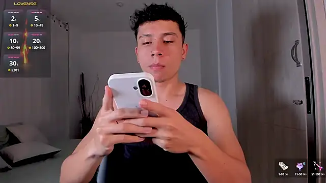 NathanGreyX online show from February 4, 2025, 11:05 am