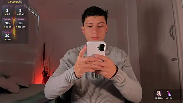 NathanGreyX online show from February 5, 2025, 12:49 pm