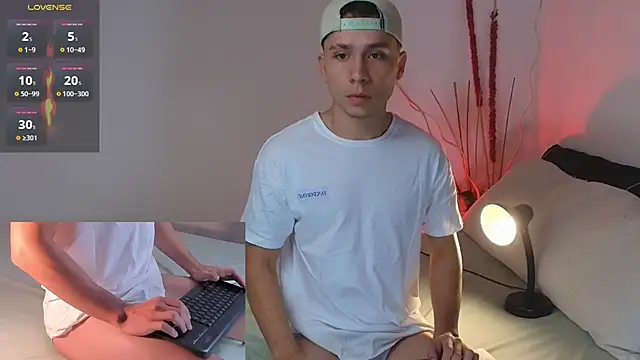 NathanGreyX online show from February 12, 2025, 11:07 am