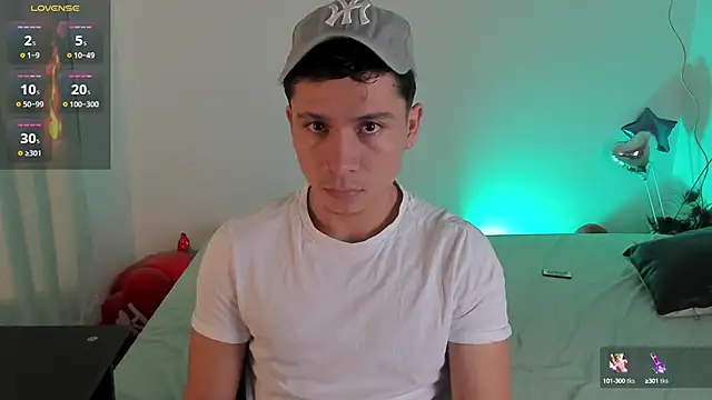 NathanGreyX online show from February 19, 2025, 11:17 am