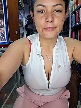 Snapshot of nidia2026 chatting on October 25, 2025, 1:18 pm nidia2026 online show from October 25, 2025, 1:18 pm