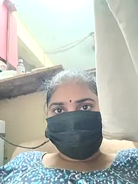 ammullu456 online show from April 25, 2026, 4:48 pm