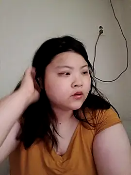 hello098711 online show from July 27, 2026, 4:52 am