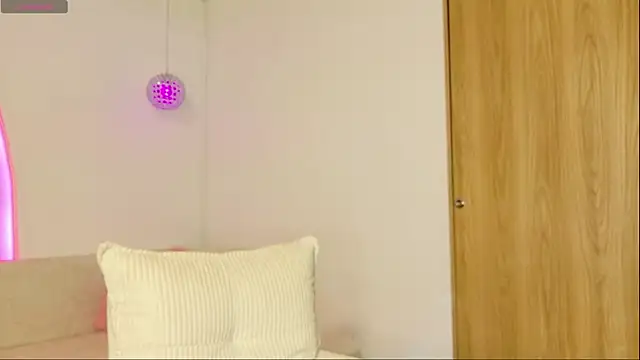AllissonJames online show from July 6, 2026, 1:08 pm