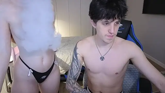 Snapshot of gopolsme chatting on October 13, 2025, 4:18 pm gopolsme online show from October 13, 2025, 4:18 pm