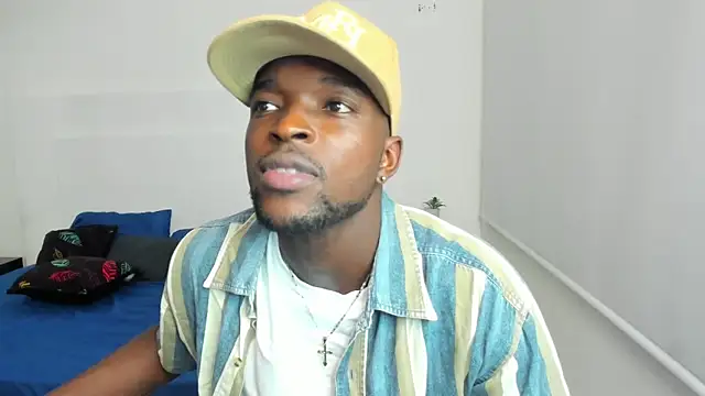 Snapshot of Dylan_Taylor chatting on February 9, 2025, 10:09 am Dylan Taylor online show from February 9, 2025, 10:09 am