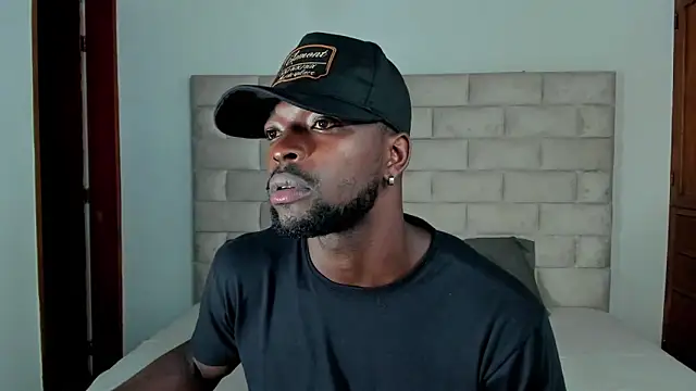 Dylan Taylor online show from November 15, 2025, 12:13 pm