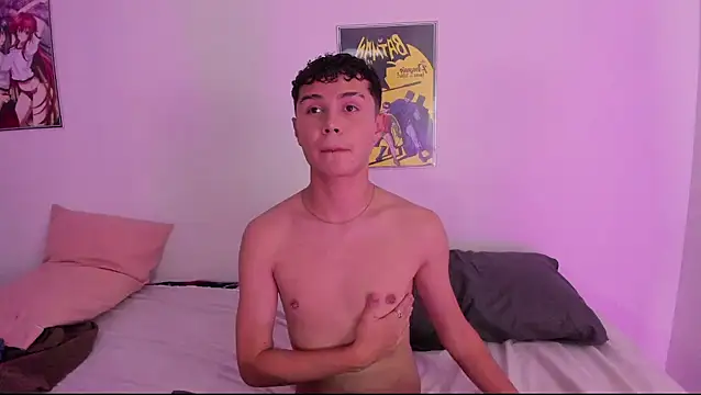 crushnier online show from December 26, 2024, 8:42 pm