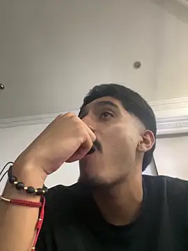 Snapshot of latin_bbc chatting on November 3, 2025, 1:08 am latin bbc online show from November 3, 2025, 1:08 am