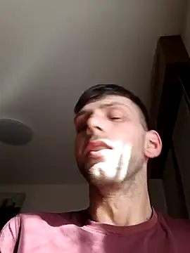 Snapshot of dariodario chatting on March 20, 2025, 8:09 am dariodario online show from March 20, 2025, 8:09 am