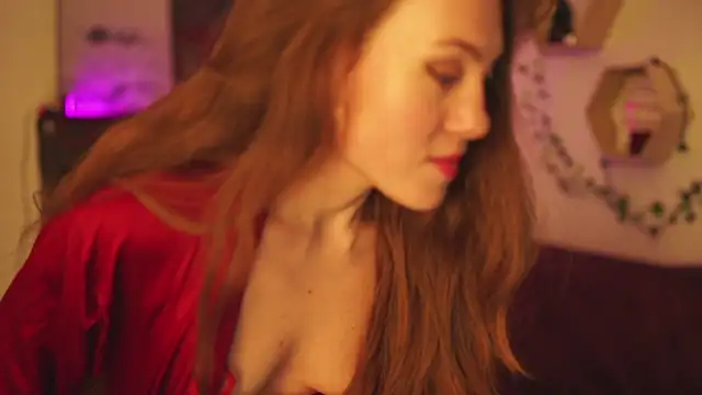 Snapshot of Berberis__Silene chatting on January 13, 2025, 8:04 pm Berberis  Silene online show from January 13, 2025, 8:04 pm