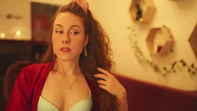 Snapshot of Berberis__Silene chatting on January 15, 2025, 8:05 pm Berberis  Silene online show from January 15, 2025, 8:05 pm