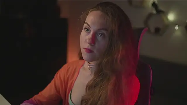 Snapshot of Berberis__Silene chatting on September 14, 2025, 6:51 pm Berberis  Silene online show from September 14, 2025, 6:51 pm