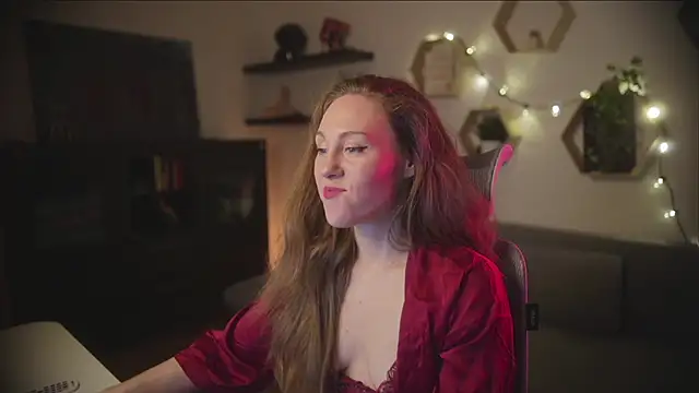 Snapshot of Berberis__Silene chatting on October 24, 2025, 8:16 pm Berberis  Silene online show from October 24, 2025, 8:16 pm