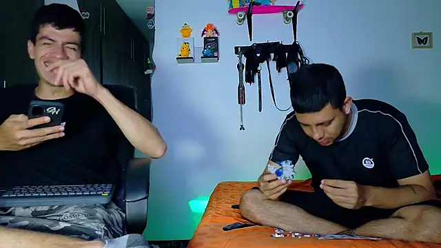 Snapshot of Nymphobuddies chatting on September 19, 2025, 3:19 am Nymphobuddies online show from September 19, 2025, 3:19 am