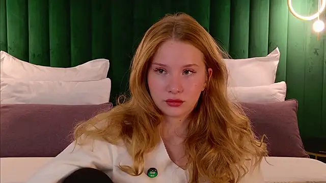 Snapshot of MichelleReid chatting on September 30, 2025, 3:11 am MichelleReid online show from September 30, 2025, 3:11 am