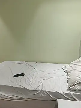 Tamil Shalini Lustyy online show from December 4, 2025, 12:53 am