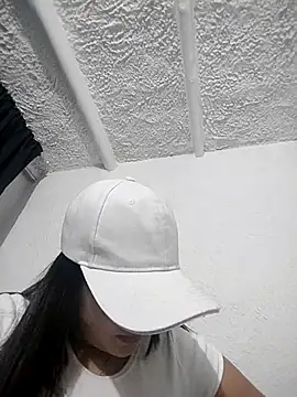 Snapshot of Victoria_Ponce1 chatting on September 29, 2025, 1:22 am Victoria Ponce1 online show from September 29, 2025, 1:22 am