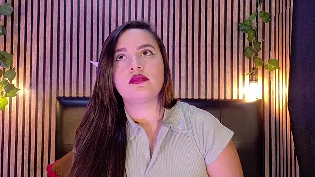 Snapshot of Victoria_Ponce1 chatting on October 6, 2025, 7:44 pm Victoria Ponce1 online show from October 6, 2025, 7:44 pm