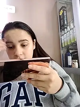 Snapshot of Victoria_Ponce1 chatting on October 30, 2025, 5:57 pm Victoria Ponce1 online show from October 30, 2025, 5:57 pm