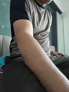 Snapshot of samee00721 chatting on February 19, 2026, 7:15 am samee00721 online show from February 19, 2026, 7:15 am