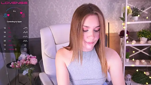 FoxyyKate online show from December 15, 2024, 7:35 am