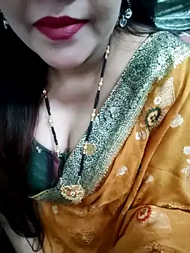 Snapshot of Mayuri77 chatting on June 9, 2026, 5:35 pm Mayuri77 online show from June 9, 2026, 5:35 pm