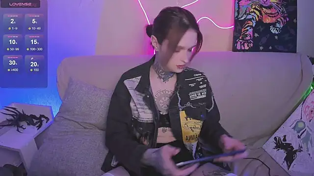 Simona Rain online show from March 13, 2026, 9:10 pm