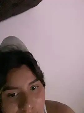mia quispe online show from February 13, 2025, 5:37 am