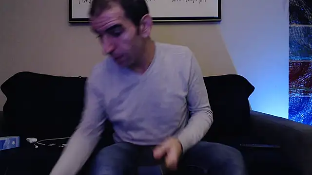 Snapshot of Samir_44200 chatting on November 15, 2025, 2:31 am Samir 44200 online show from November 15, 2025, 2:31 am