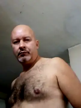 Snapshot of Juan_45 chatting on June 19, 2026, 12:31 pm Juan 45 online show from June 19, 2026, 12:31 pm