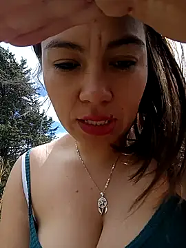 LIZ-06  online show from January 26, 2025, 3:03 pm