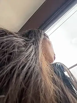 Snapshot of LIZ-06_ chatting on February 19, 2026, 12:56 pm LIZ-06 online show from February 19, 2026, 12:56 pm