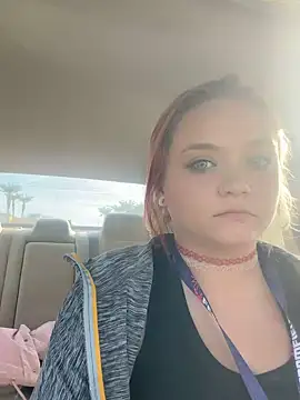 tayweird online show from December 8, 2024, 10:14 pm