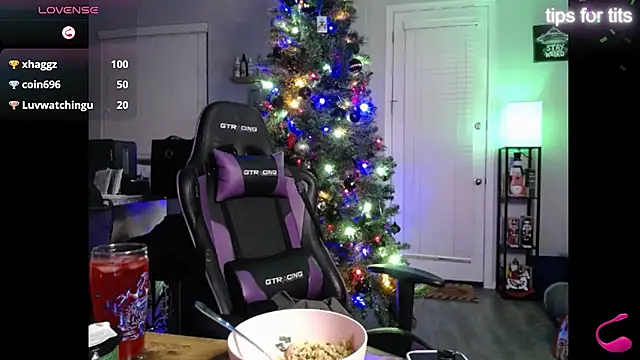 tayweird online show from December 17, 2024, 5:29 am