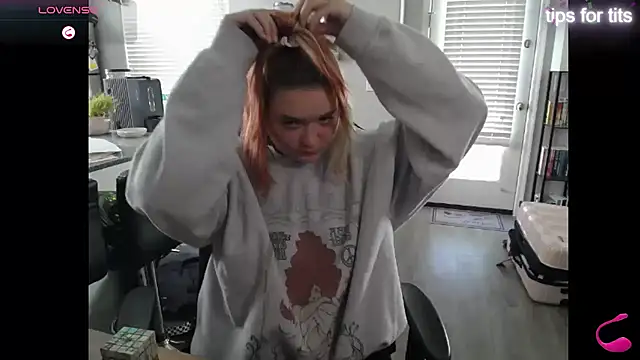 tayweird online show from January 11, 2025, 7:59 pm